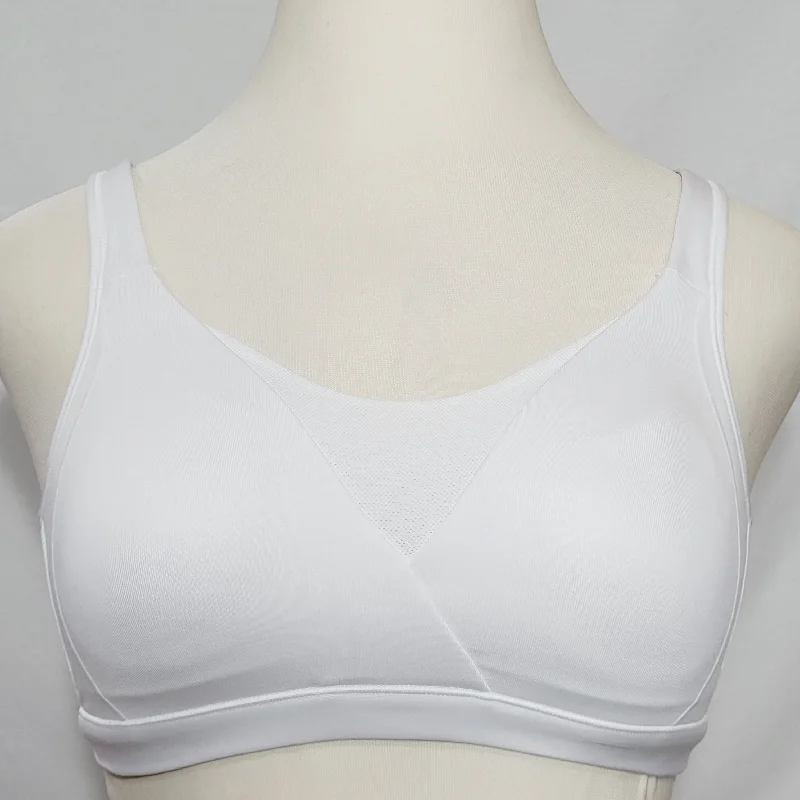 anti - chafing women sport bra for comfort during exercisePlaytex M462 Play It Up Jetsetter Wire Free Sports Bra Medium White